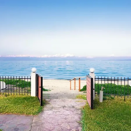 בית נופש Ethereal House חניוטי